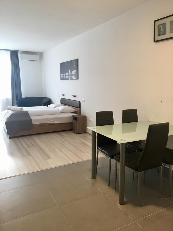 F&M Apartman Egerszalók Exteriör bild